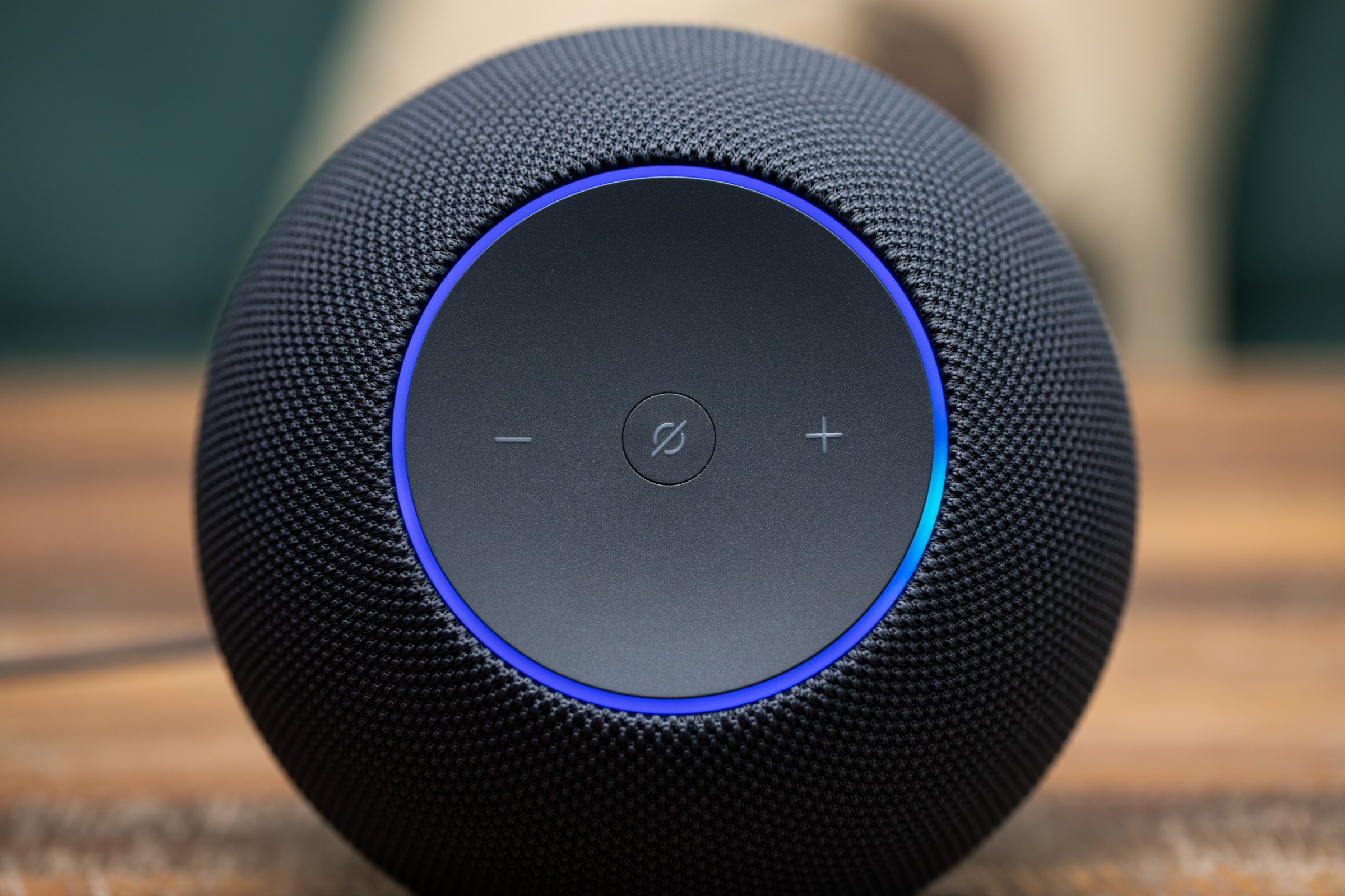Amazon Alexa Plus 出现 bug：部分 Echo 音箱连续数分钟重复唱“lalala”