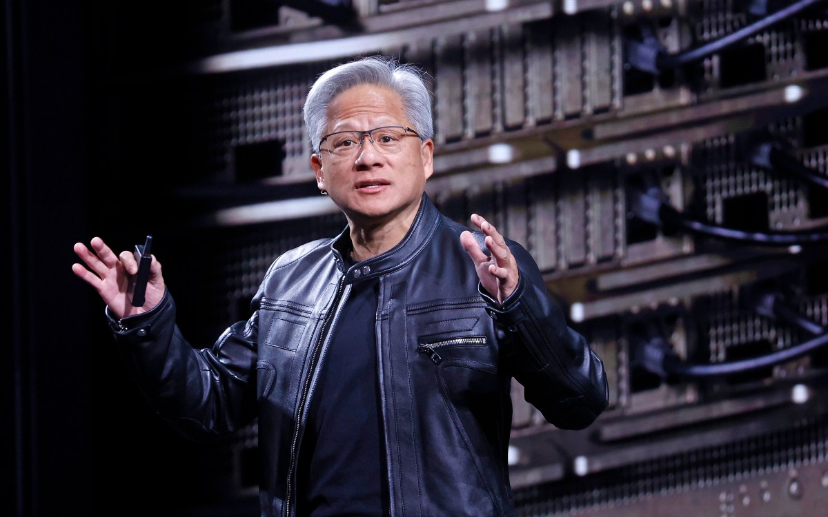 OpenAI 与 Broadcom 合作推出定制推理芯片，多家企业自研芯片降低英伟达依赖