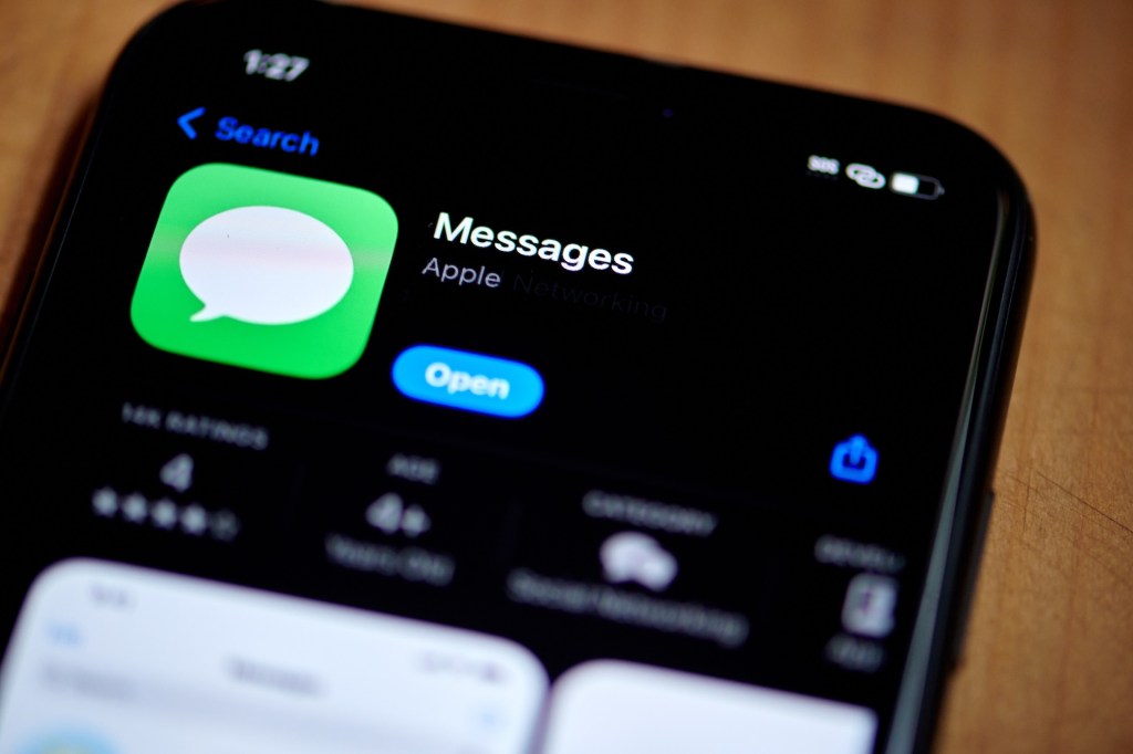 ChatGPT 推出 Apple Messages 插件可代发短信