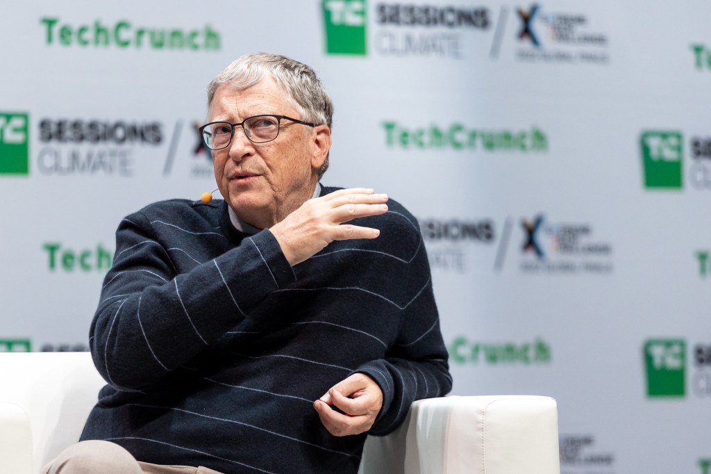 Bill Gates 提议机器人税与人类专属岗位，应对AI冲击