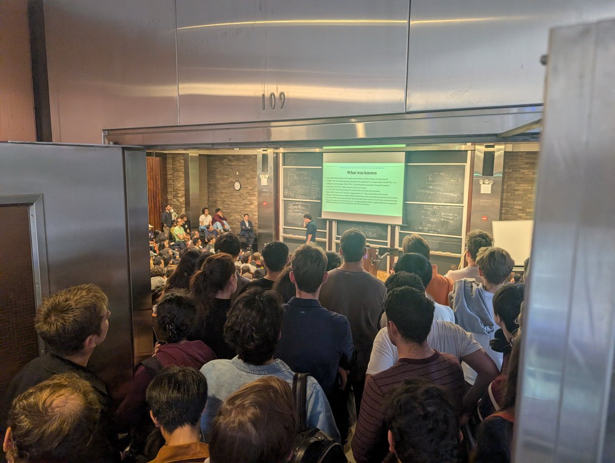 NYU「AI 时代的数学」系列讲座,某教授的场次人气爆棚