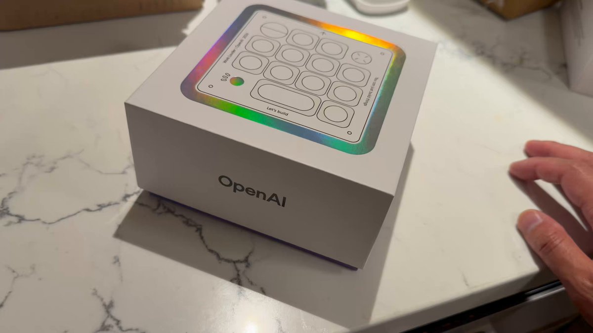 OpenAI微键盘开箱预告
