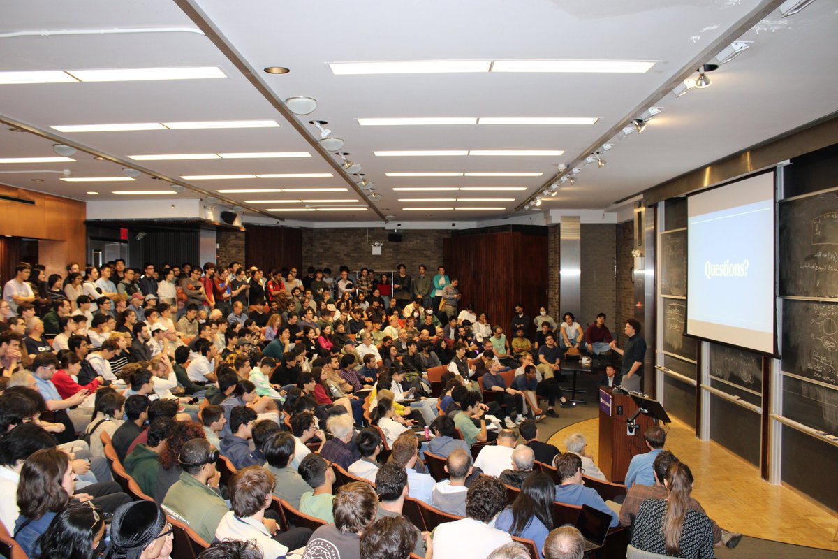 NYU Courant举办AI时代数学研讨会，探讨Euler方程爆破。