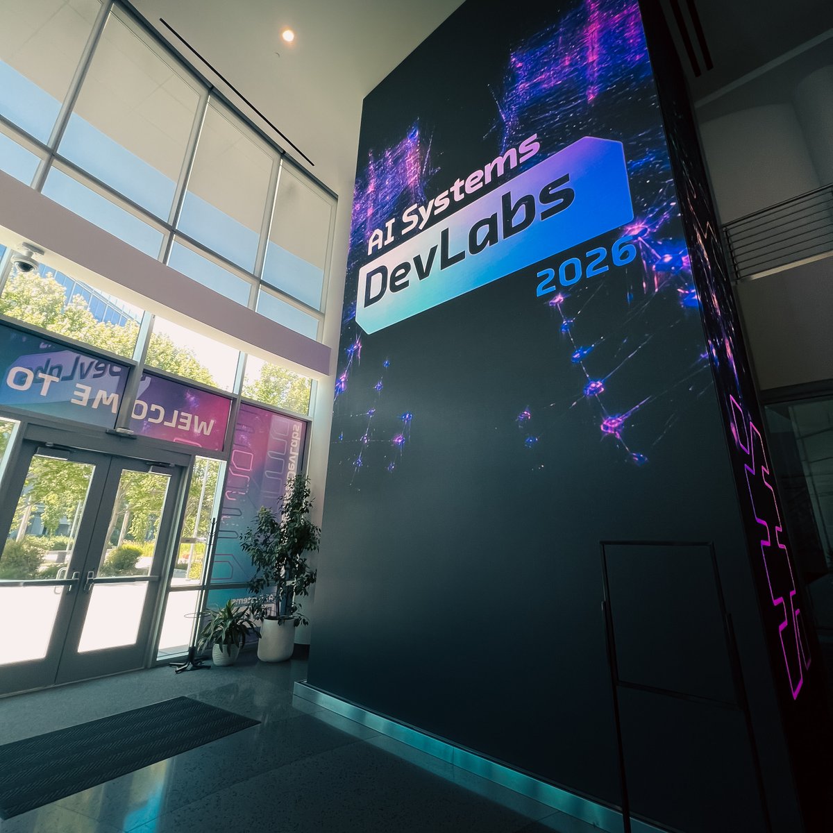 Keras团队将在Sunnvale的AI系统DevLabs举办活动。